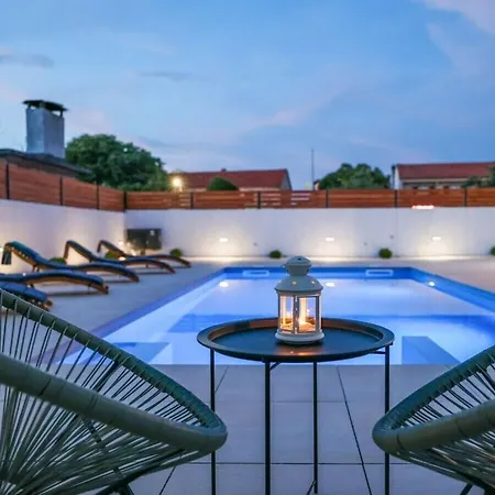 Villa In Suko An With Swimming Pool